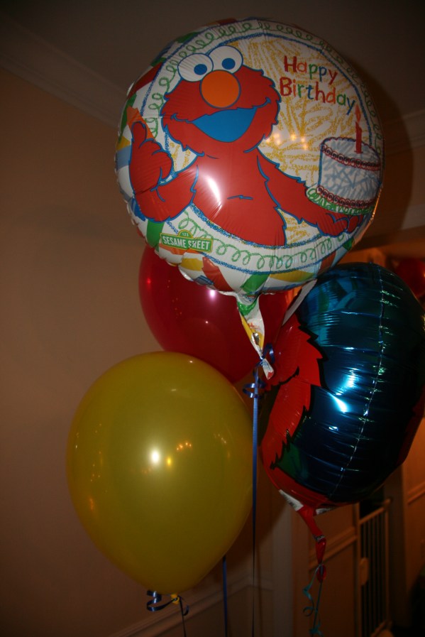 Inspiration Senses - Sesame Street Elmo Birthday balloons